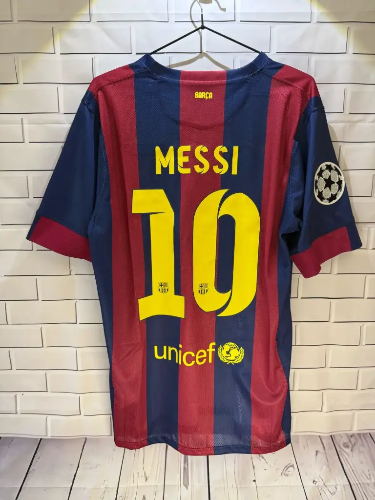FC Barcelona 2014 (Messi) Retro Kit     (M)