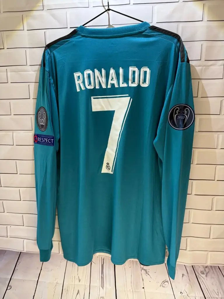 Real Madrid 2017 (Ronaldo) 3RD Kit  (M)